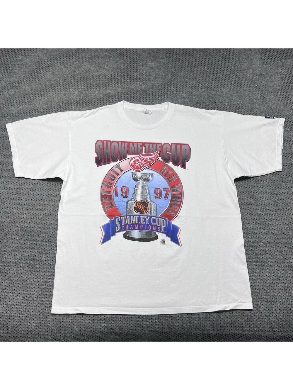 Vintage 1997 Starter Detroit Red Wings Stanley Cup Champions Trophy T-Shirt XL